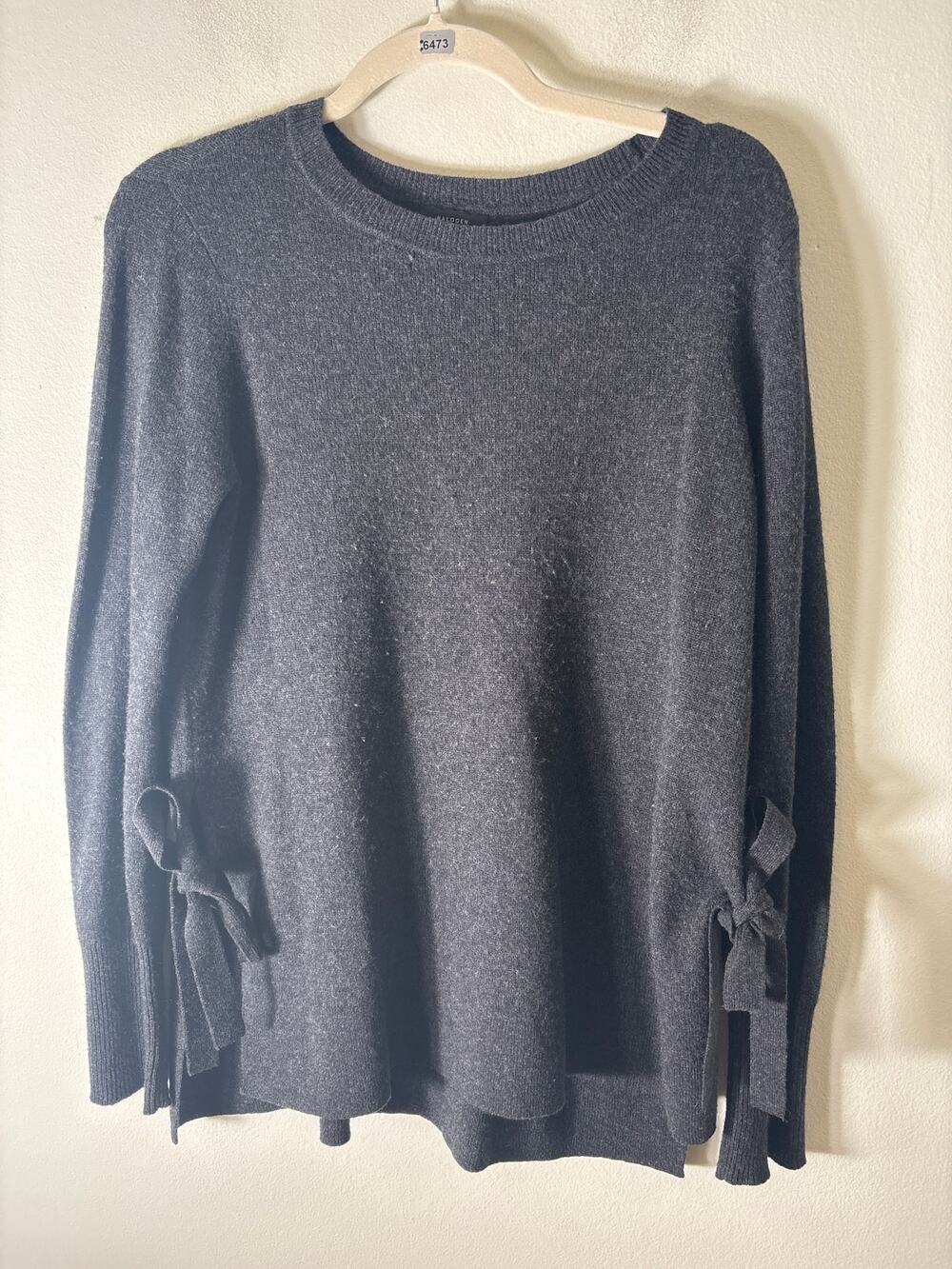 Halogen Charcoal Gray Long Sleeve Cashmere Sweater Sz M
